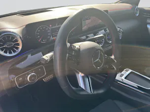 MERCEDES-BENZ CLA 220 4M AMG Line