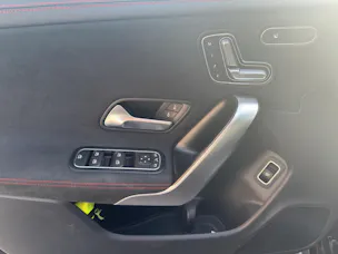 MERCEDES-BENZ CLA 220 4M AMG Line