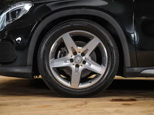 MERCEDES-BENZ GLA 220 CDI AMG Line 4Matic 7G-DCT *CH-Fahrzeug*