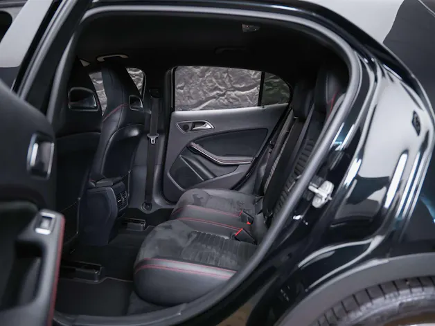 MERCEDES-BENZ GLA 220 CDI AMG Line 4Matic 7G-DCT *CH-Fahrzeug*