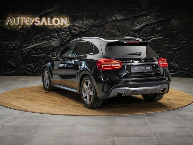 MERCEDES-BENZ GLA 220 CDI AMG Line 4Matic 7G-DCT *CH-Fahrzeug*