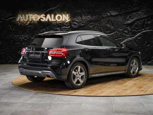 MERCEDES-BENZ GLA 220 CDI AMG Line 4Matic 7G-DCT *CH-Fahrzeug*