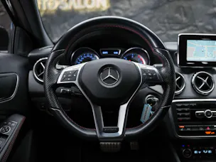 MERCEDES-BENZ GLA 220 CDI AMG Line 4Matic 7G-DCT *CH-Fahrzeug*