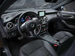MERCEDES-BENZ GLA 220 CDI AMG Line 4Matic 7G-DCT *CH-Fahrzeug*