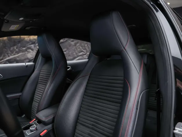 MERCEDES-BENZ GLA 220 CDI AMG Line 4Matic 7G-DCT *CH-Fahrzeug*