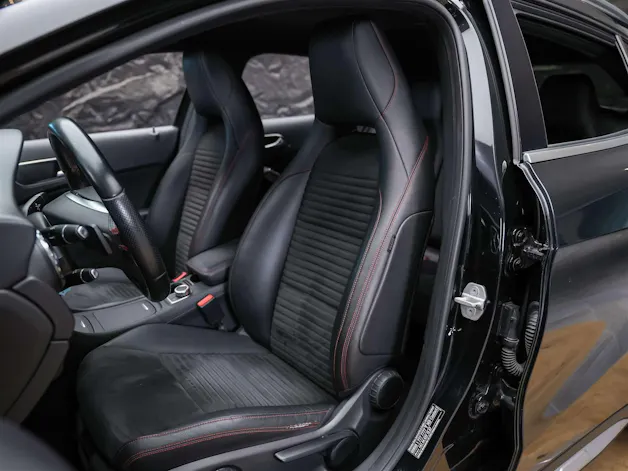MERCEDES-BENZ GLA 220 CDI AMG Line 4Matic 7G-DCT *CH-Fahrzeug*