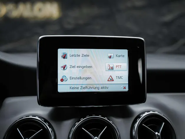 MERCEDES-BENZ GLA 220 CDI AMG Line 4Matic 7G-DCT *CH-Fahrzeug*