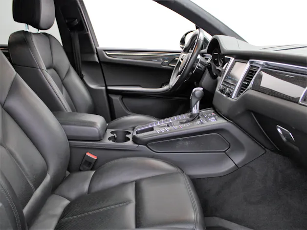 PORSCHE Macan Turbo PDK