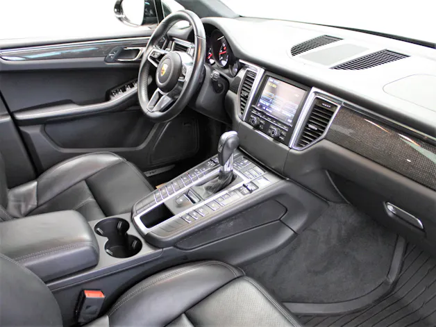 PORSCHE Macan Turbo PDK