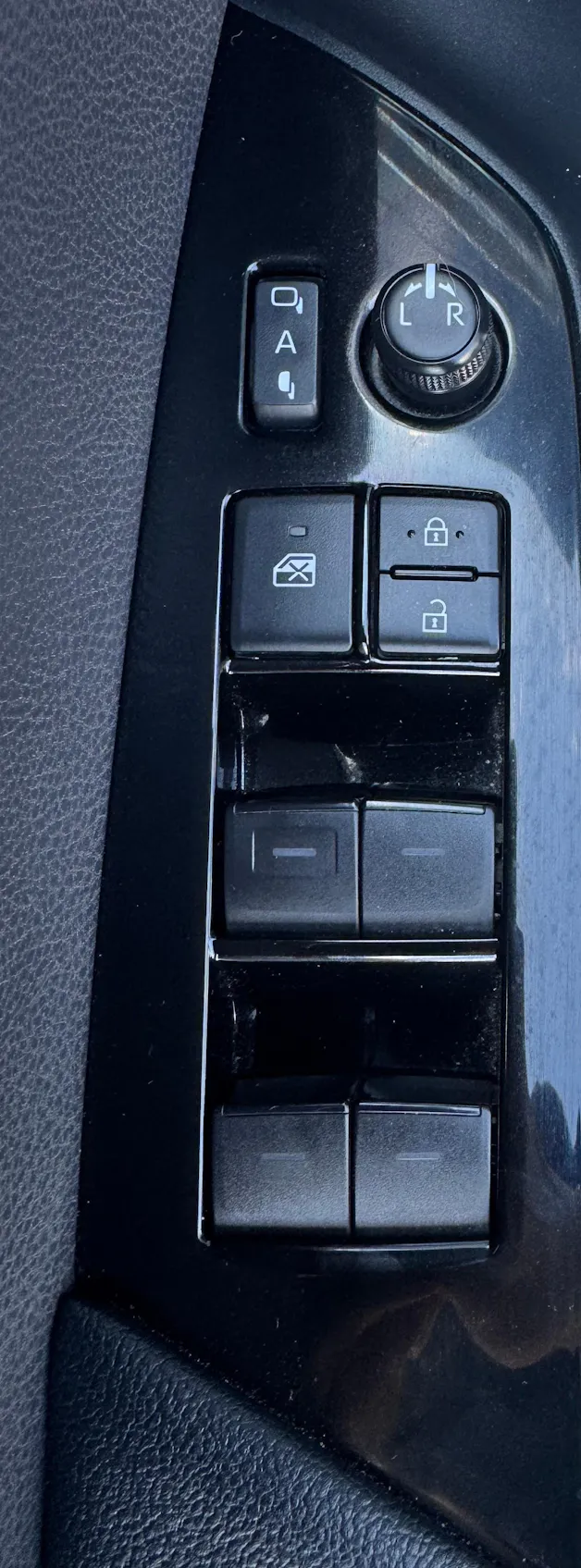 Toyota Prius 1.8 VVT-i HSD AWD-i Comfort