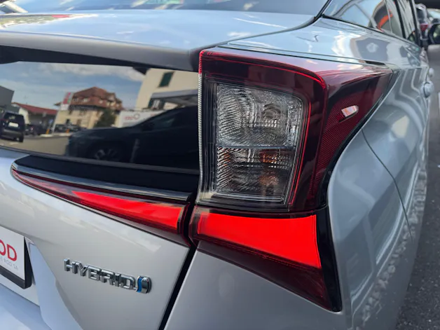 Toyota Prius 1.8 VVT-i HSD AWD-i Comfort