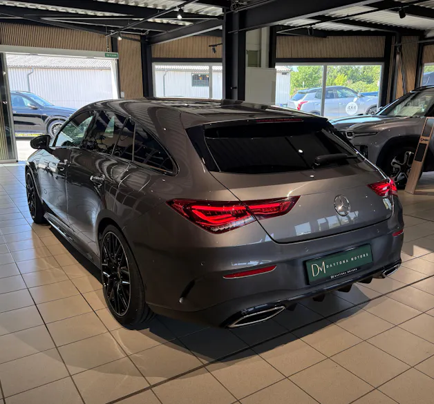 MERCEDES-BENZ CLA Shooting Brake 200 AMG Line 7G-DCT