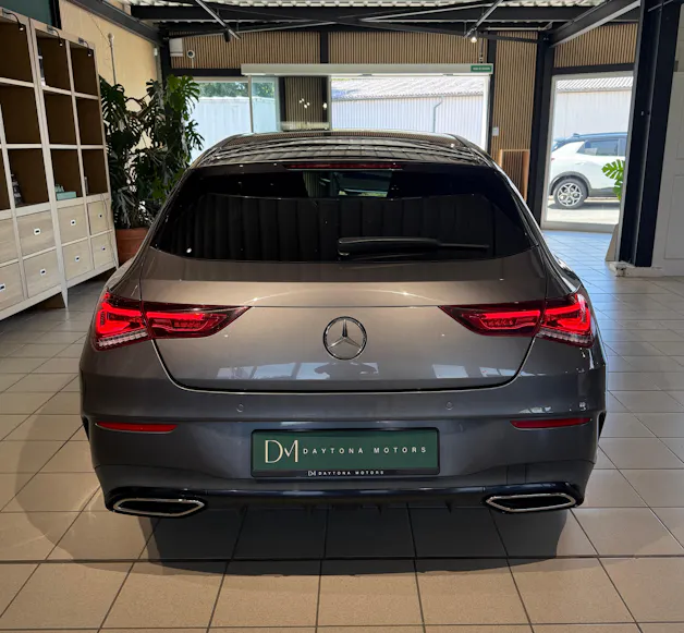 MERCEDES-BENZ CLA Shooting Brake 200 AMG Line 7G-DCT