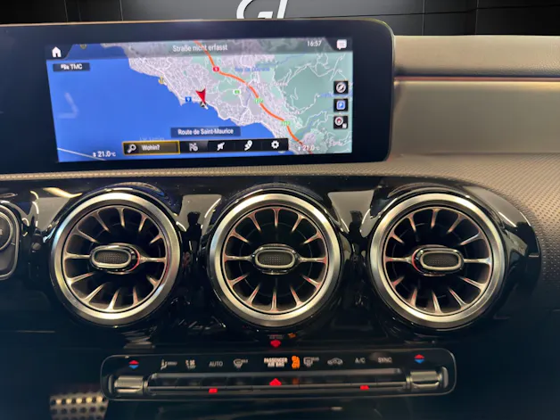 MERCEDES-BENZ A 35 AMG 4Matic