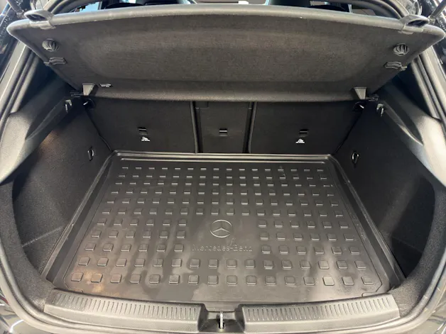 MERCEDES-BENZ A 35 AMG 4Matic
