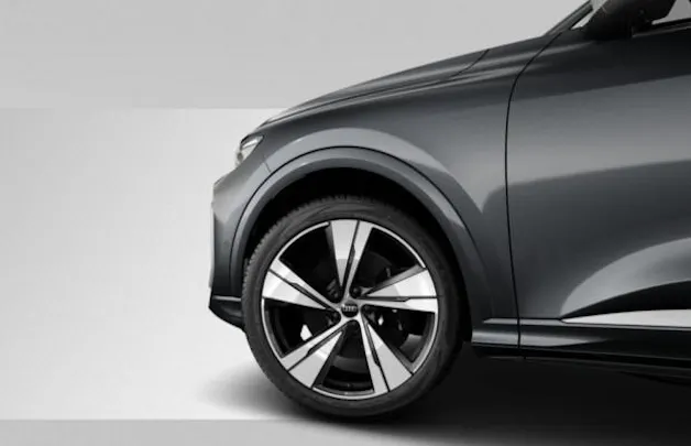 AUDI SQ5 TFSI quattro S-tronic