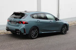 BMW M135 xDrive M Technik Paket Cape York Grün metallic *0.9%-LEASINGAKTION*