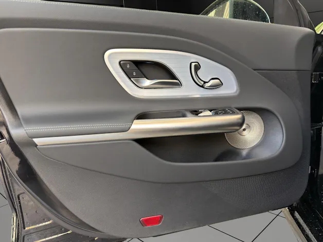 MERCEDES-BENZ CLA Shooting Brake 220 4Matic 8G-DCT