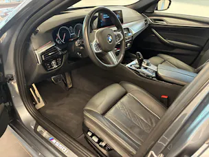 BMW M550i xDrive Limousine