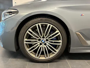 BMW M550i xDrive Limousine