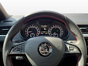 SKODA Octavia Combi 2.0 TDI RS 4x4 DSG