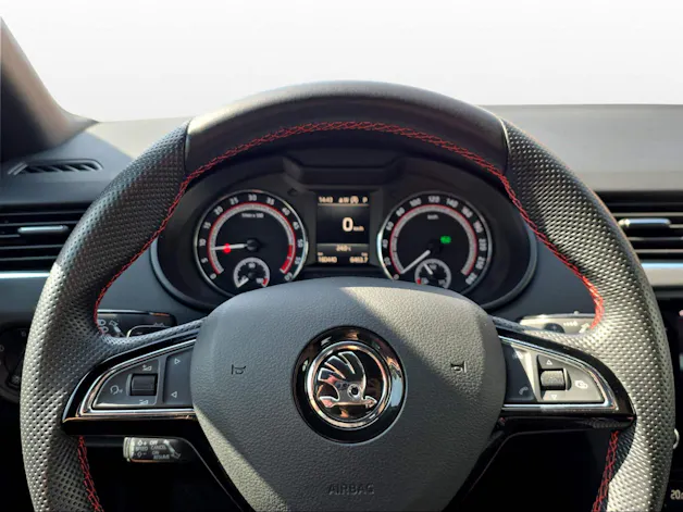 SKODA Octavia Combi 2.0 TDI RS 4x4 DSG