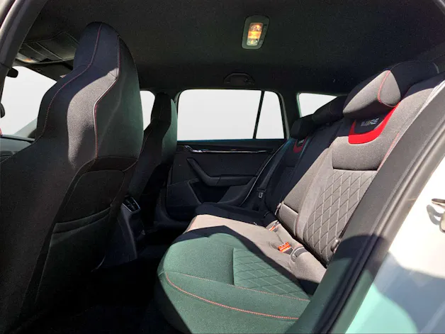 SKODA Octavia Combi 2.0 TDI RS 4x4 DSG