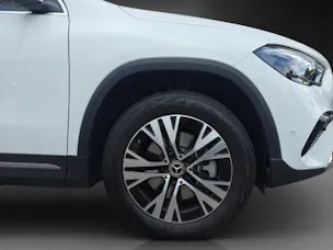 MERCEDES-BENZ GLA 250 4Matic Swiss Star