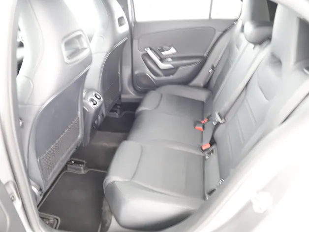 MERCEDES-BENZ A 180 Night Star