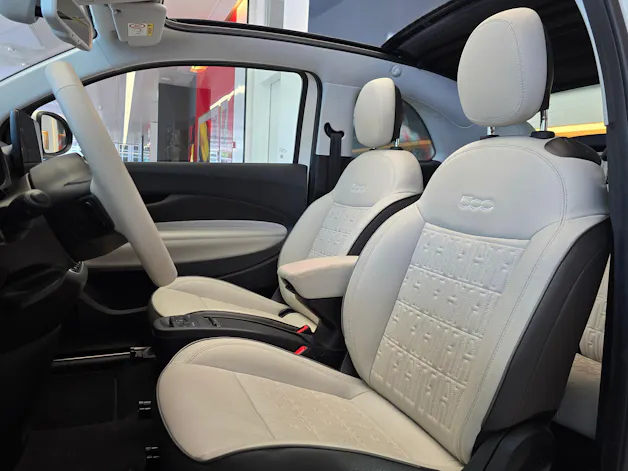FIAT 500 C electric 87 kW Cult Edition