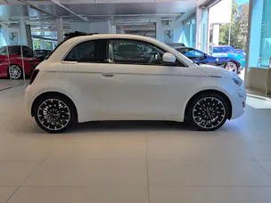 FIAT 500 C electric 87 kW Cult Edition