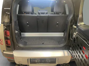 Land Rover Defender 110 P400 I6 X-Dynamic SE 3.0 AT8