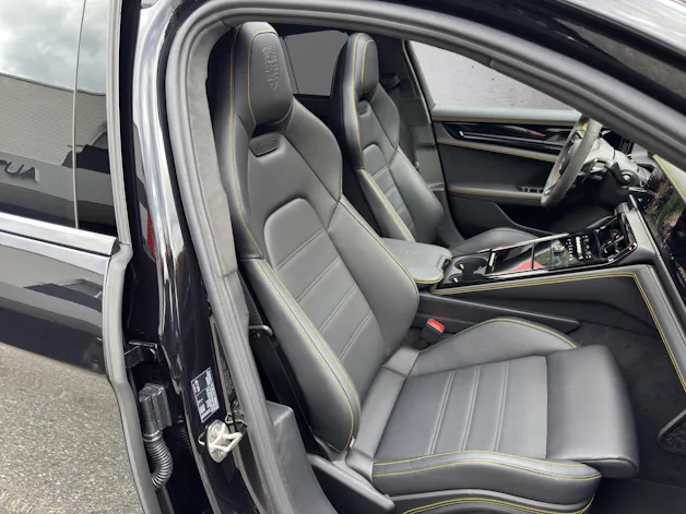 PORSCHE Panamera Turbo S E-Hybrid