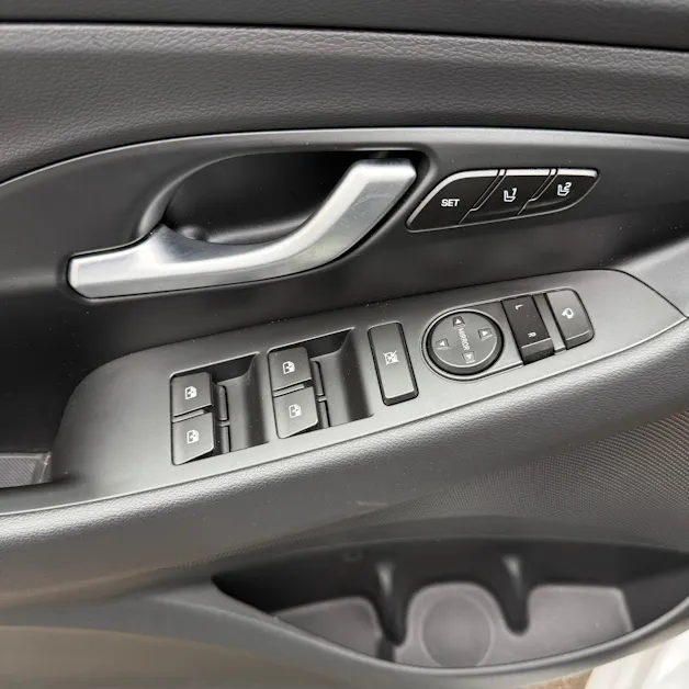 HYUNDAI i30 1.5 T-GDi Vertex 48V MH DCT *CH-FAHRZEUG*
