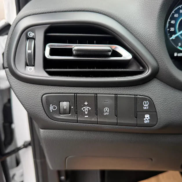 HYUNDAI i30 1.5 T-GDi Vertex 48V MH DCT *CH-FAHRZEUG*