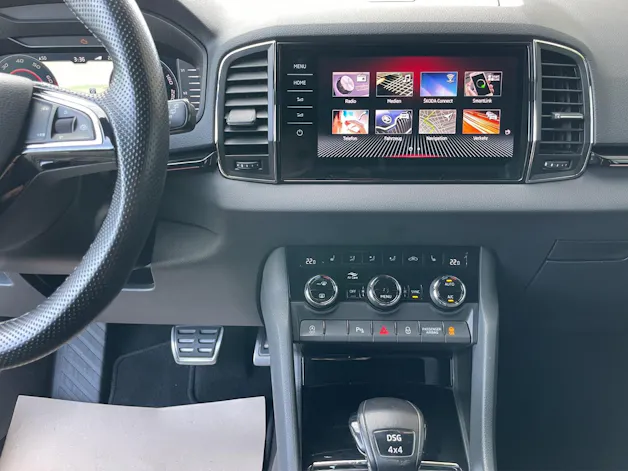 SKODA Karoq 2.0 TSI SportLine 4x4 DSG