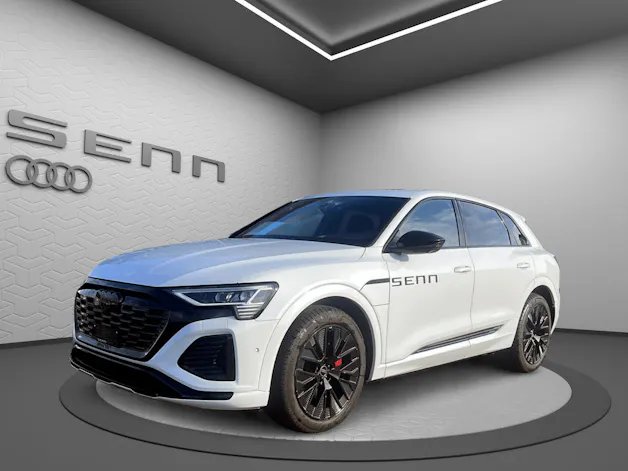 AUDI Q8 55 e-tron Black Edition quattro