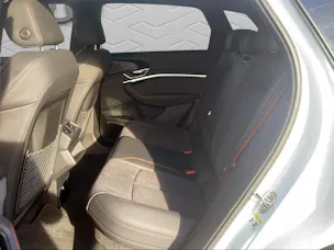AUDI Q8 55 e-tron Black Edition quattro