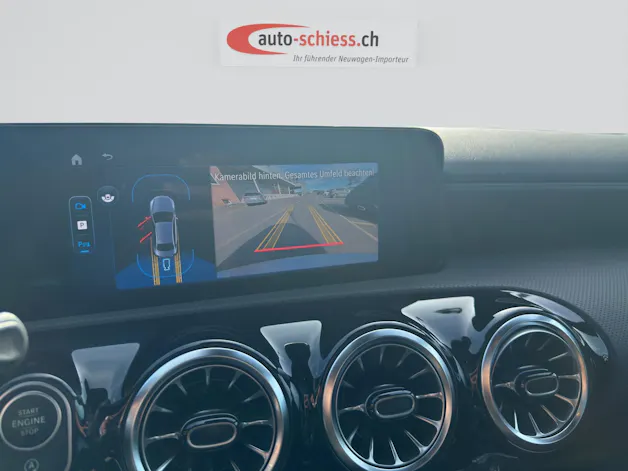 MERCEDES-BENZ A 200 Limousine AMG Line Distronic