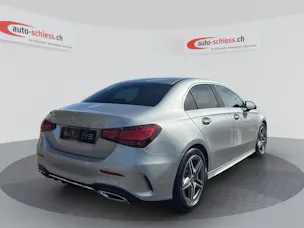 MERCEDES-BENZ A 200 Limousine AMG Line Distronic