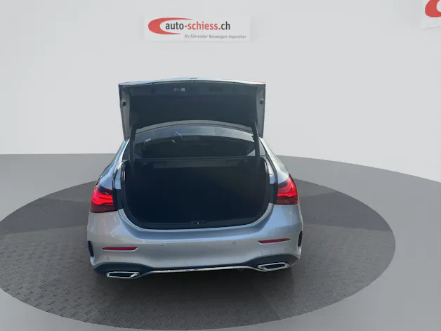 MERCEDES-BENZ A 200 Limousine AMG Line Distronic