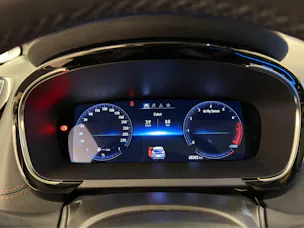 RENAULT Espace 1.8 TCe 225 Initiale EDC 7 Plätzer