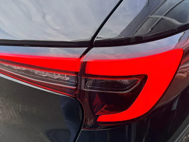 Toyota Corolla 1.8 HSD Comfort e- CVT