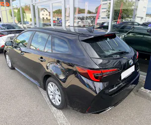 Toyota Corolla 1.8 HSD Comfort e- CVT