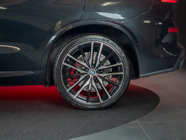BMW X5 M60i xDrive M Sport Pro / Panorama / 360°Kamera / AHK