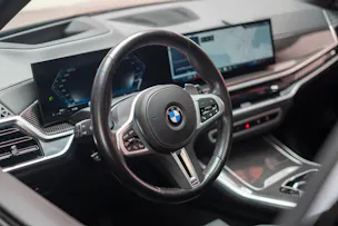 BMW X5 M60i xDrive M Sport Pro / Panorama / 360°Kamera / AHK