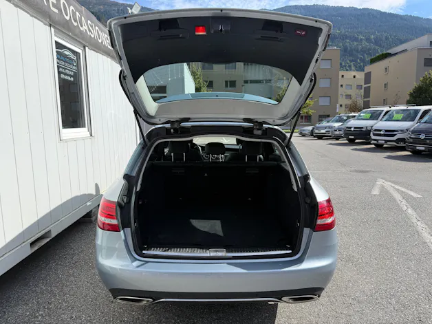 MERCEDES-BENZ C 400 Avantgarde 4Matic 9G-Tronic