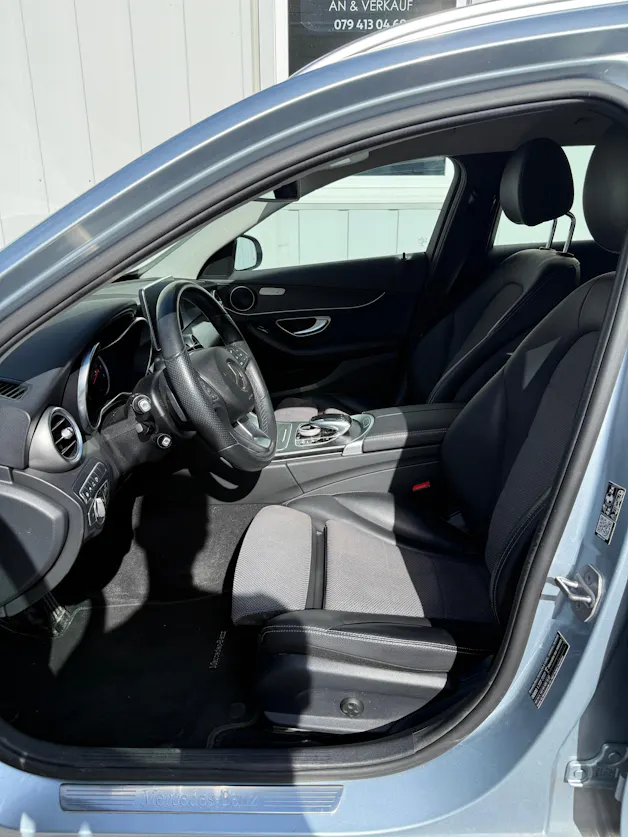 MERCEDES-BENZ C 400 Avantgarde 4Matic 9G-Tronic