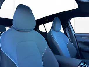 VOLVO EX30 P8 Ultra XCENTRIC Black Edition AWD