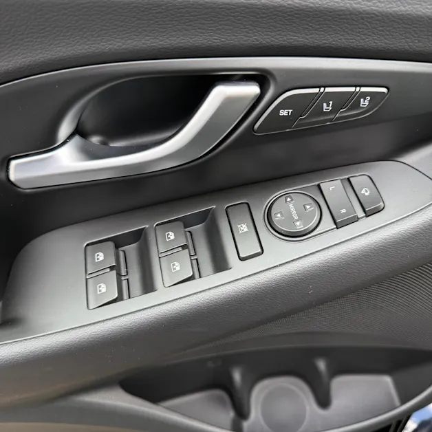 HYUNDAI i30 1.5 T-GDi Vertex 48V MH DCT *CH-FAHRZEUG*